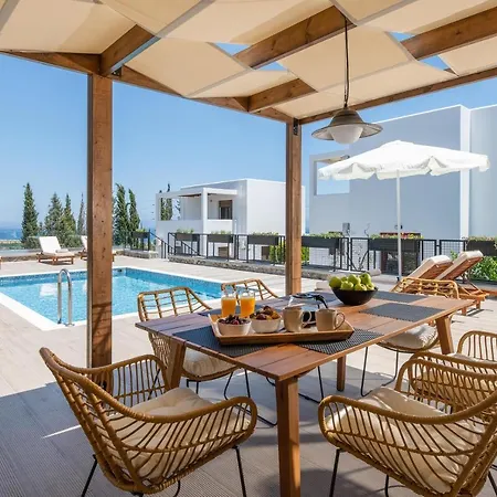 Mariani Renovated 2022 ,private Pool, Sea Views , Lindos 10 Mins,beach 3 Mins