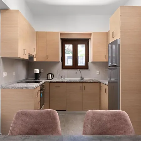 Mariani Renovated 2022 ,private Pool, Sea Views , Lindos 10 Mins,beach 3 Mins Villa Kalathos