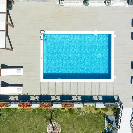 Mariani Renovated 2022 ,private Pool, Sea Views , Lindos 10 Mins,beach 3 Mins Kalathos