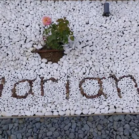 Villa Mariani Renovated 2022 ,private Pool, Sea Views , Lindos 10 Mins,beach 3 Mins *
